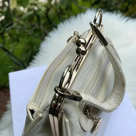 Fragola Vintage Style White Bag - Picture 8 of 11